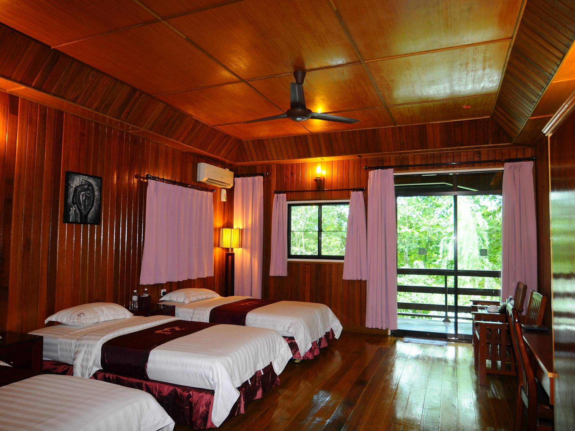 Myne Resort Bilit Luaran gambar
